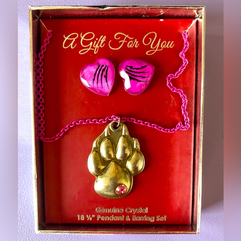 A Gift For You Genuine Crystall 18½" Pendant & Earring Set